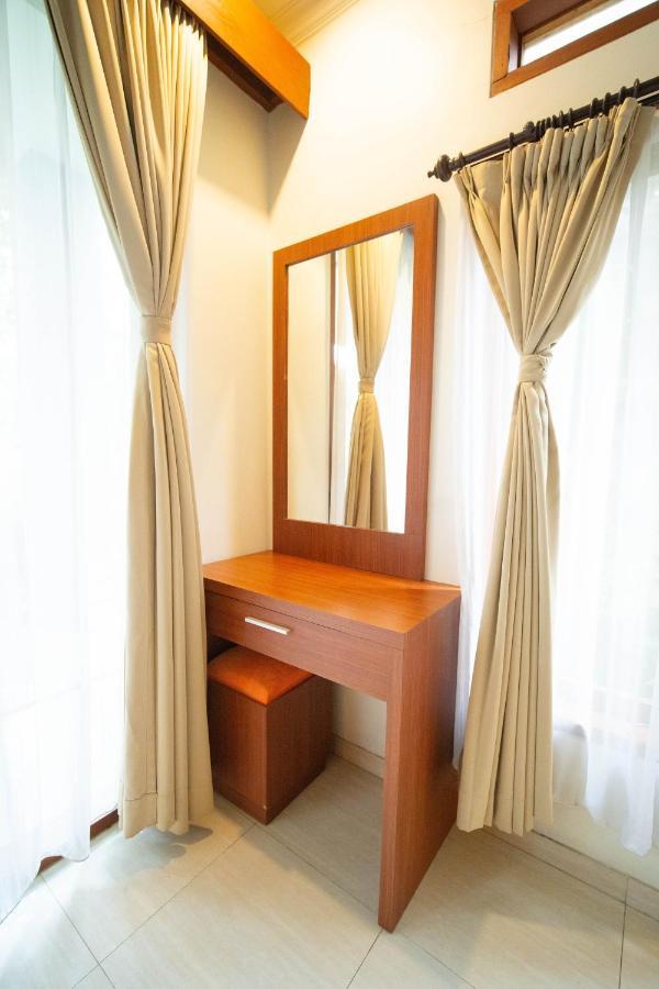 Adipana Bungalow-Balinese Room Убуд Екстер'єр фото